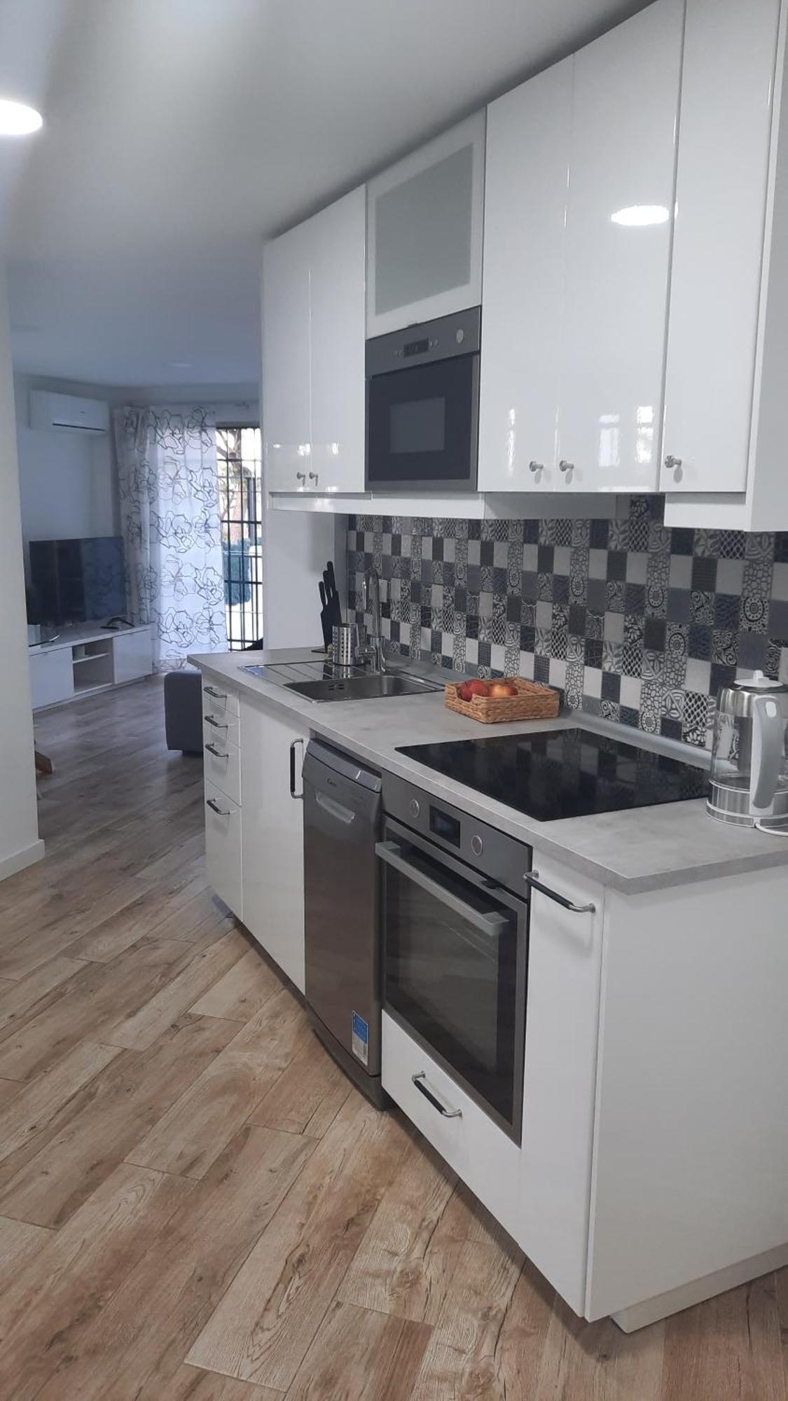 Feel At Home At Tamara Apartment - Two Steps To The Pool Τορρεμολίνος Εξωτερικό φωτογραφία